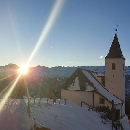 Ciasa Wallis Badia (South Tyrol) Exterior foto